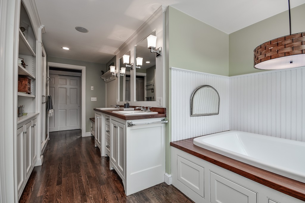 51 Yorkshire Road Dover, MA 02030 - Photo 28 of 30 Gallery Image 28