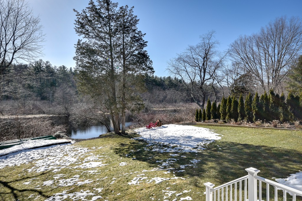 51 Yorkshire Road Dover, MA 02030 - Photo 3 of 30 Gallery Image 3