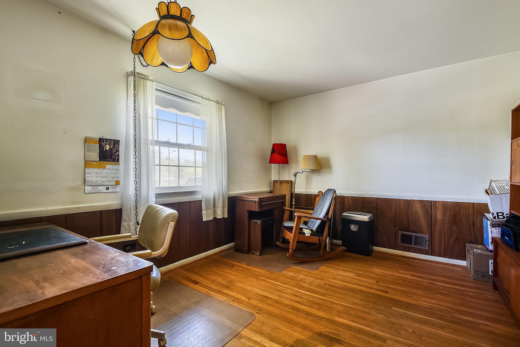 2925 Craiglawn Road Silver Spring, MD 20904 - Photo 22 of 77 Office with lots of light