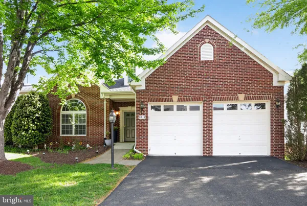 $575,000 | 6715 Holly Farm Lane, Warrenton, VA 20187