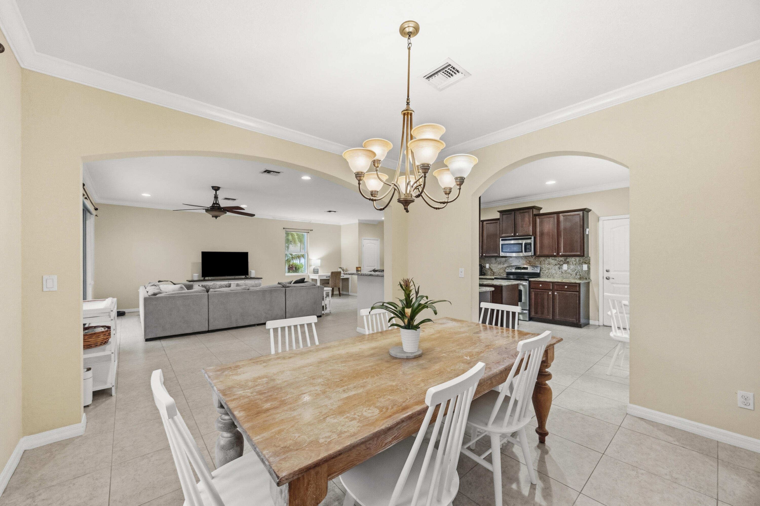 8462 Lyons Ranches Road Boynton Beach, FL 33472 - Photo 11 of 35 Dining Area