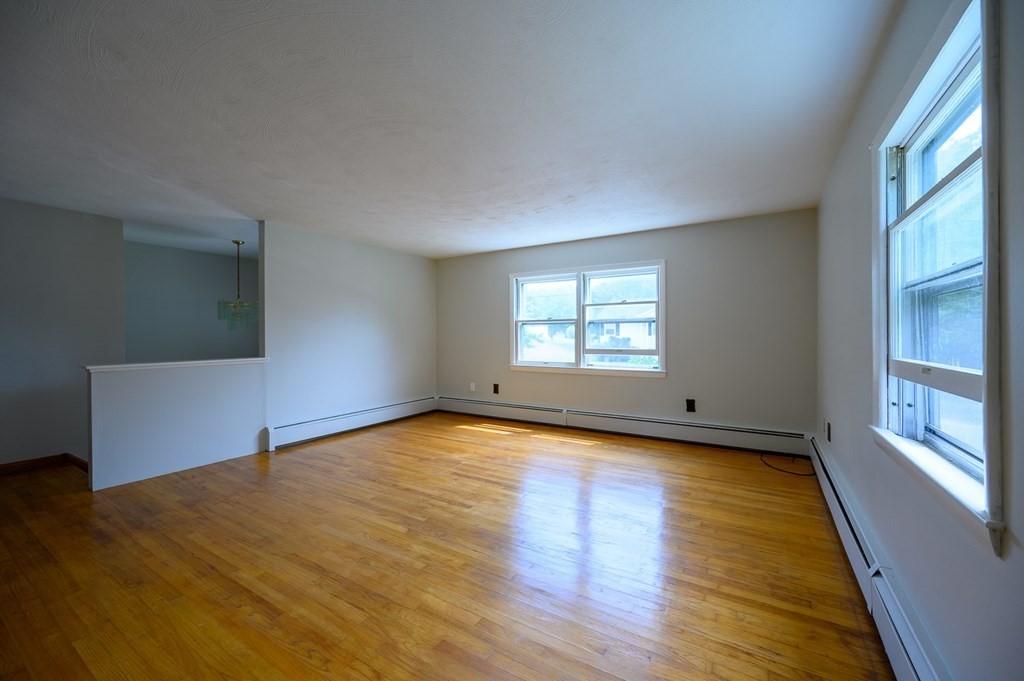 3 Stephen Drive Webster, MA 01570 - Photo 5 of 16