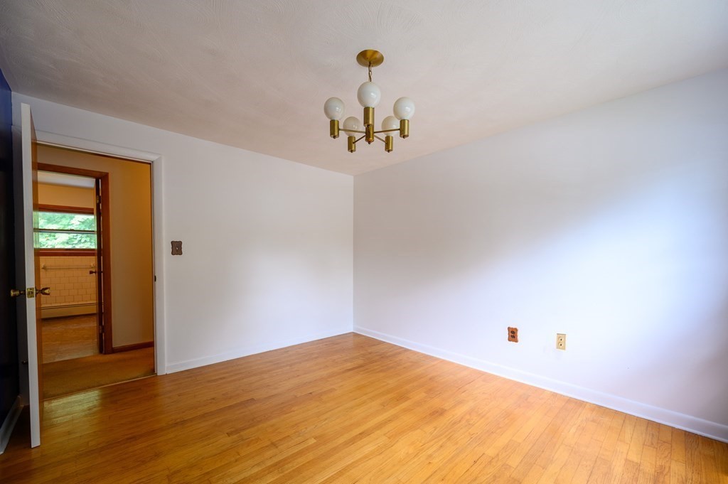 3 Stephen Drive Webster, MA 01570 - Photo 10 of 16