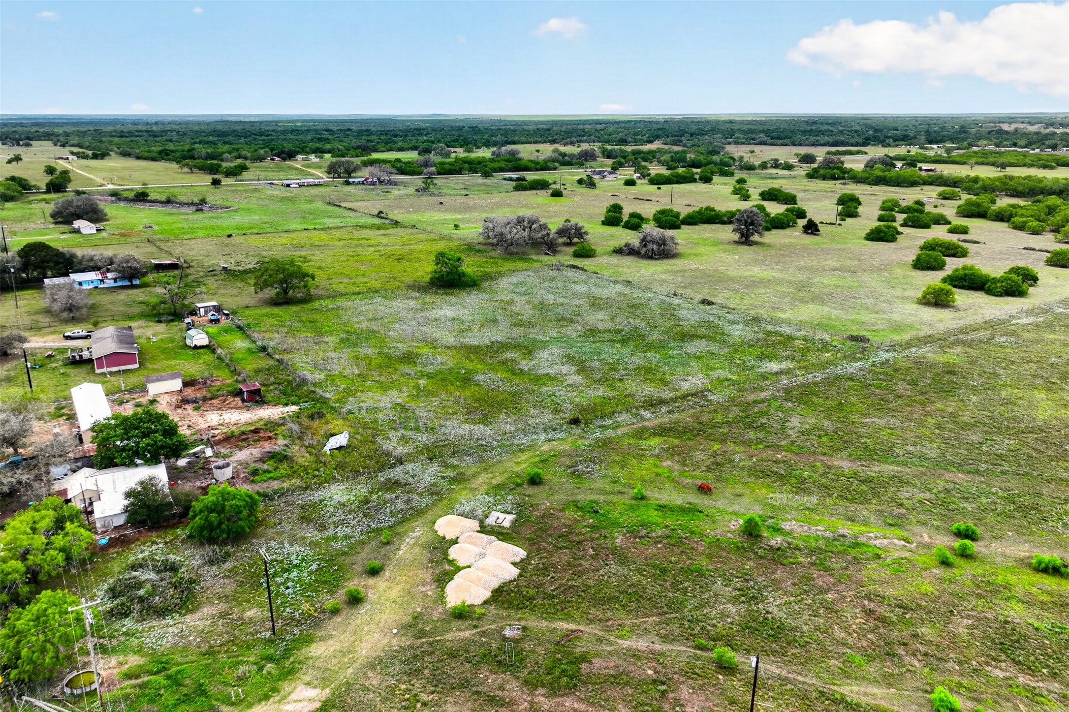 190 Smiley Tx 78159 Smiley, TX 78159 - Photo 1 of 16