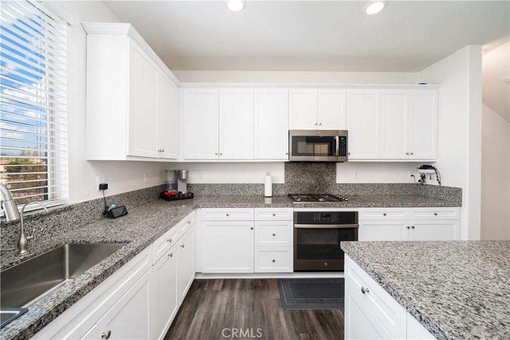 822 Mandarin Way Upland, CA 91786 - Photo 11 of 32 Plenty of storage space