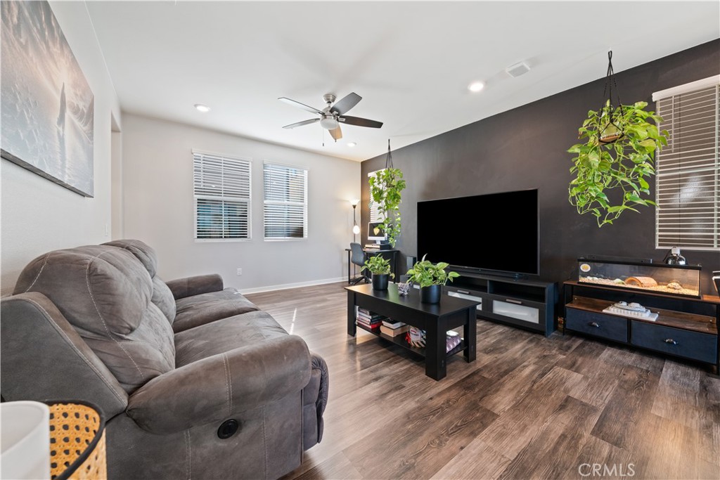 822 Mandarin Way Upland, CA 91786 - Photo 14 of 32