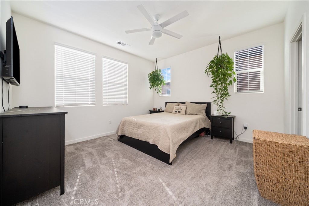 822 Mandarin Way Upland, CA 91786 - Photo 21 of 32 Large Master bedroom