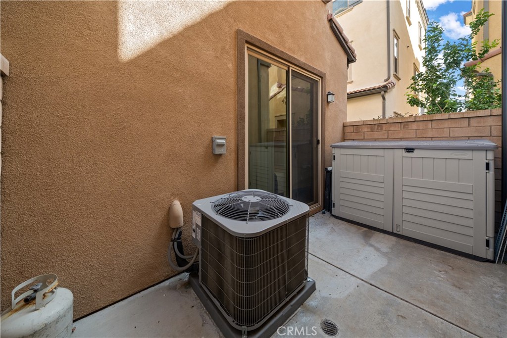 822 Mandarin Way Upland, CA 91786 - Photo 25 of 32 Patio off the bottom bedroom.