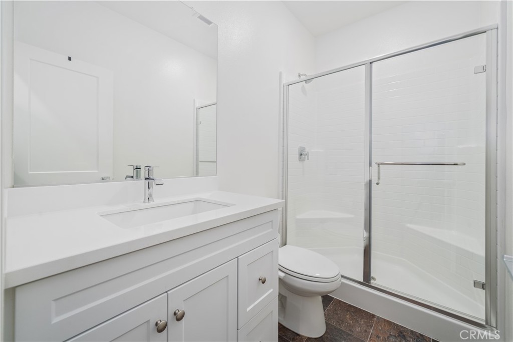 822 Mandarin Way Upland, CA 91786 - Photo 8 of 32 Downstairs bathroom