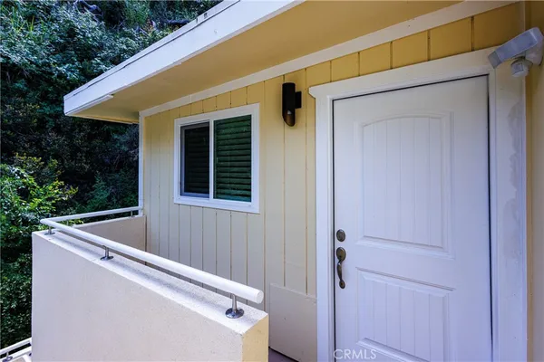 $2,750 | 21421 Stans Lane, Laguna Beach, CA 92651