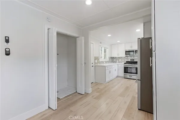 $2,750 | 21421 Stans Lane, Laguna Beach, CA 92651