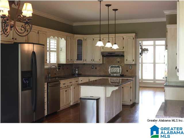 1336 Forest Ridge Court Birmingham, AL 35226 - Photo 3 of 32