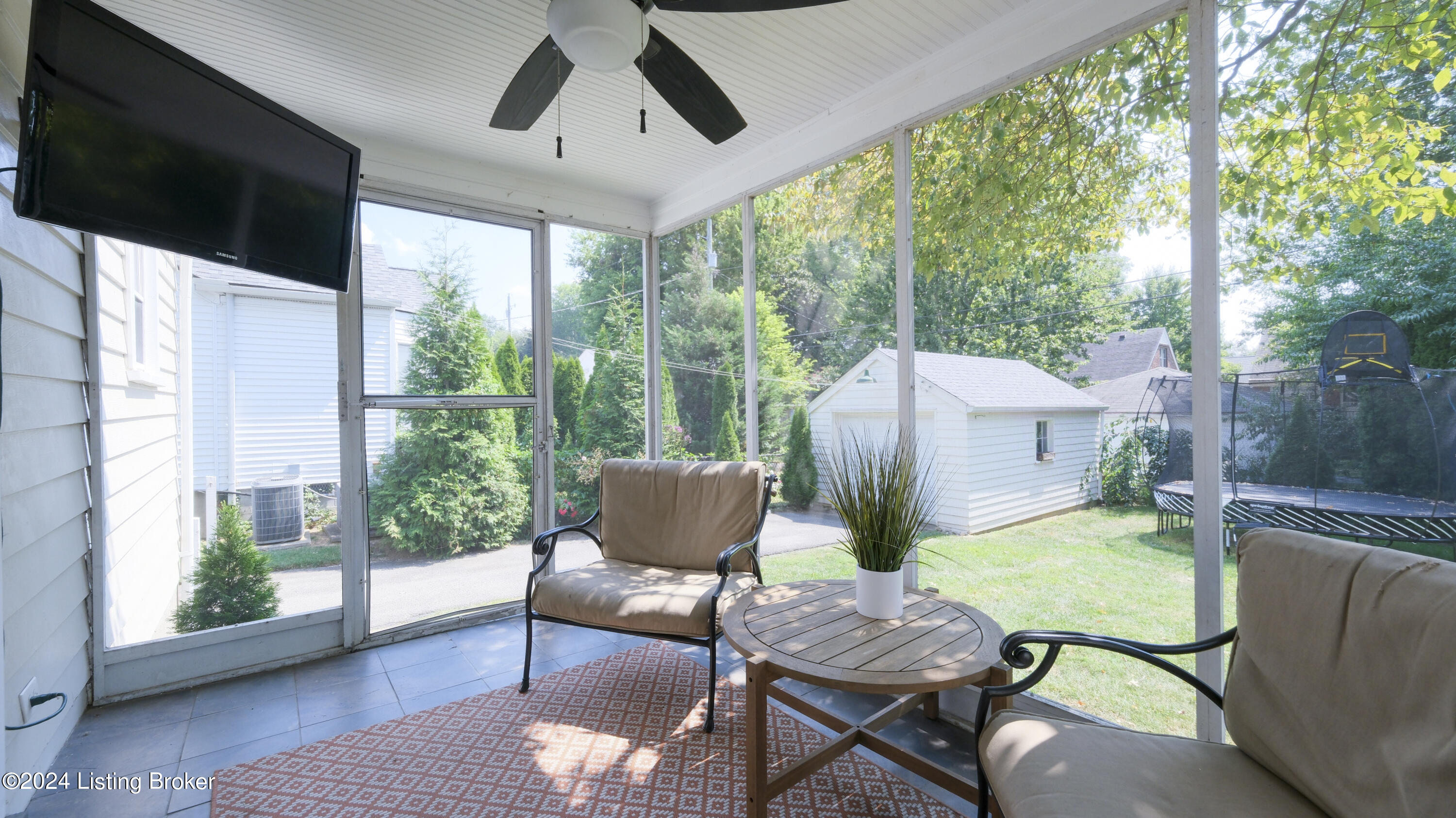 4002 Alton Road Louisville, KY 40207 - Photo 23 of 29 4002 Alton Rd-136