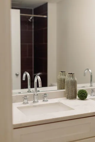 $265,000 | 50 East 16th Street, Unit 402, Chicago, IL 60616