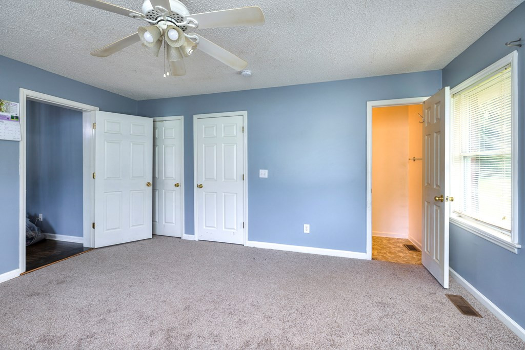 195 Eastern School Road Sumter, SC 29153 - Photo 3 of 11