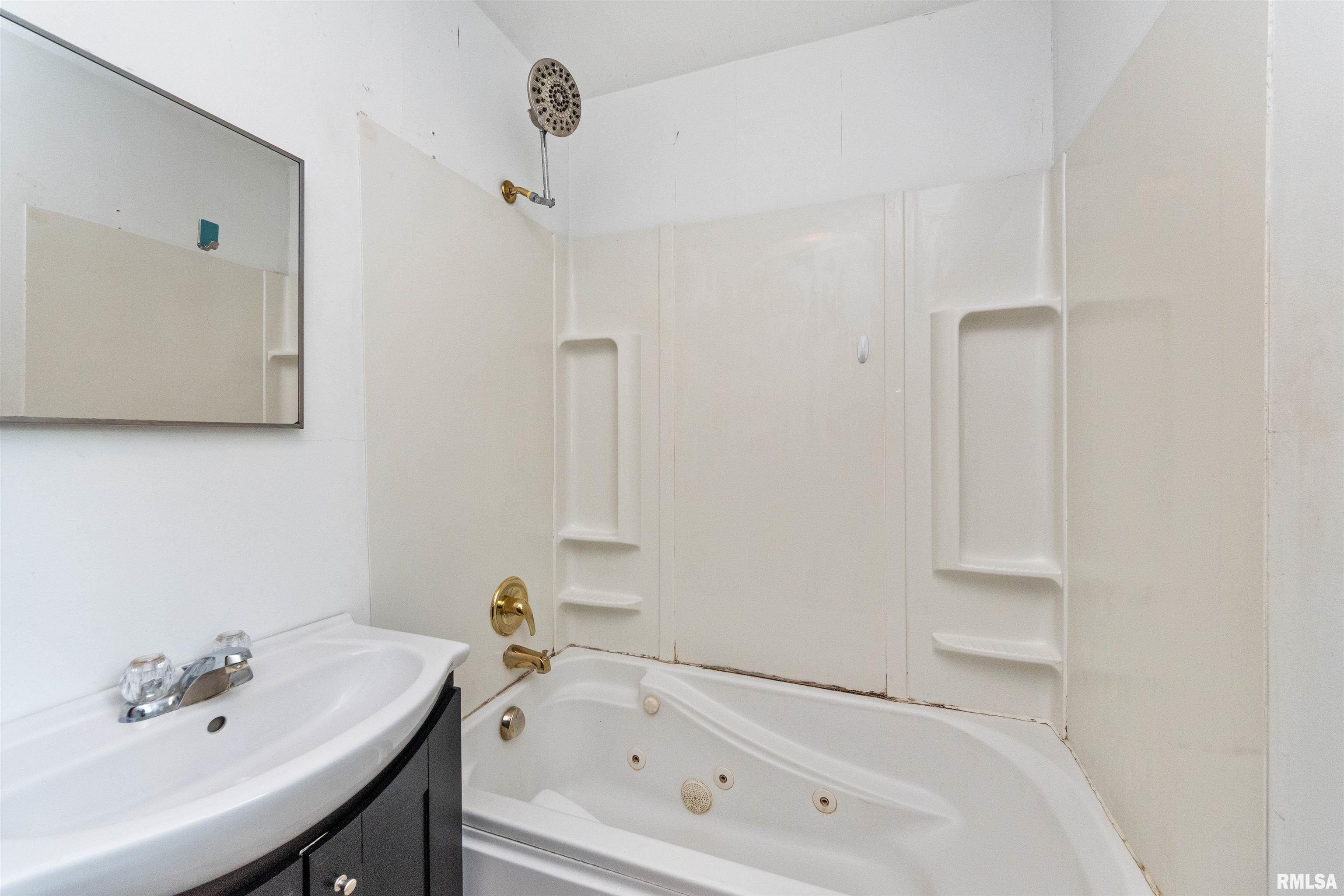 200 Theodore Street Washington, IL 61571 - Photo 25 of 36 Gallery Image 25