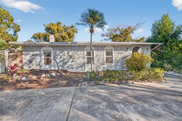 $400,000 | 5021 37th Avenue North, St. Petersburg, FL 33710