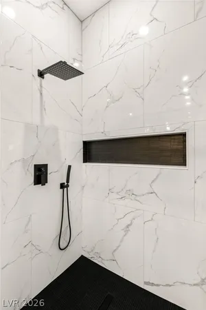 $1,047,500 | 2104 Inverness Drive, Henderson, NV 89074