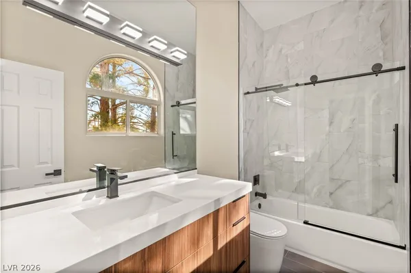 $1,047,500 | 2104 Inverness Drive, Henderson, NV 89074