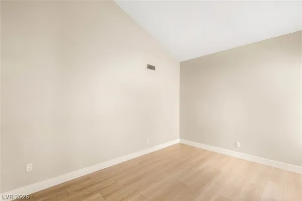 $1,047,500 | 2104 Inverness Drive, Henderson, NV 89074