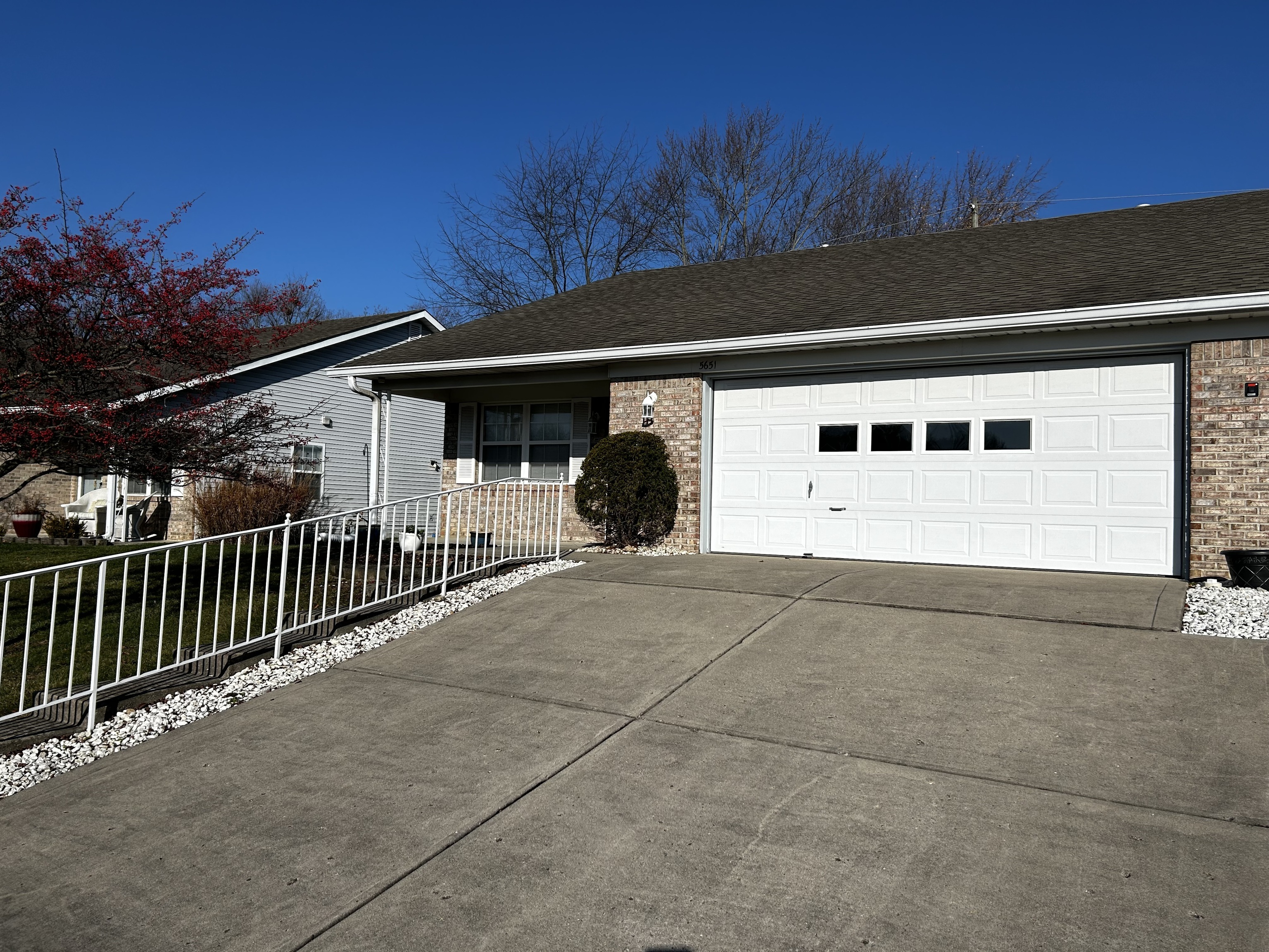 5651 Misty Ridge Circle Indianapolis, IN 46237 - Photo 5 of 41 Gallery Image 5