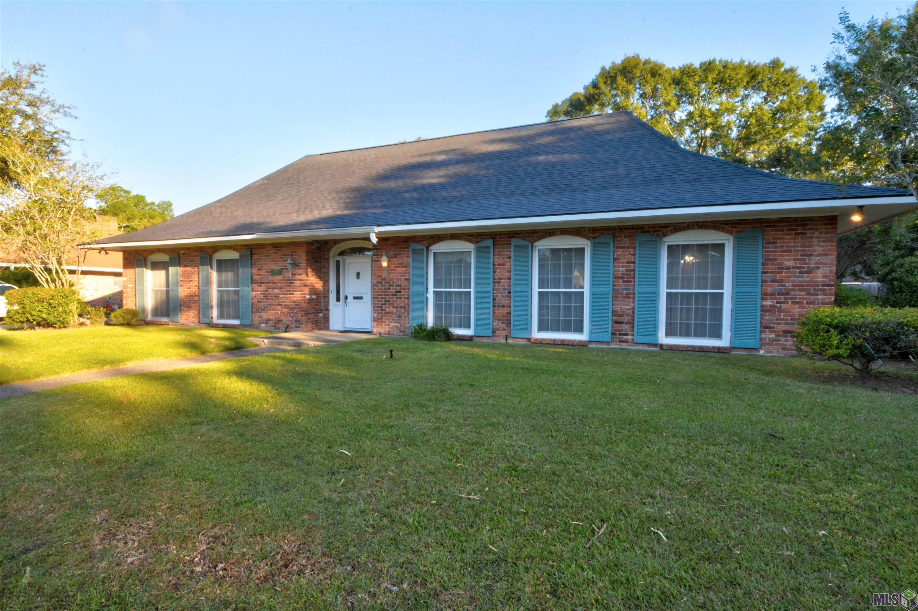 10429 Firelight Avenue Baton Rouge, LA 70815 - Photo 2 of 24 Gallery Image 2