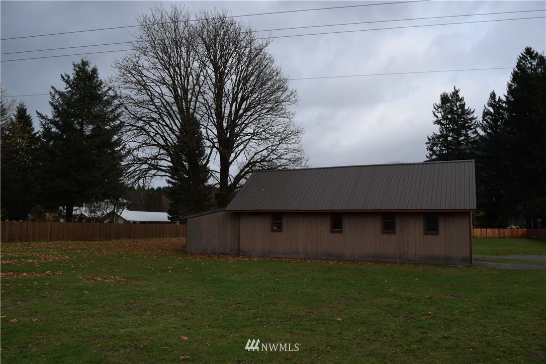 110 Combs Road Packwood, WA 98361 - Photo 3 of 13 Gallery Image 3