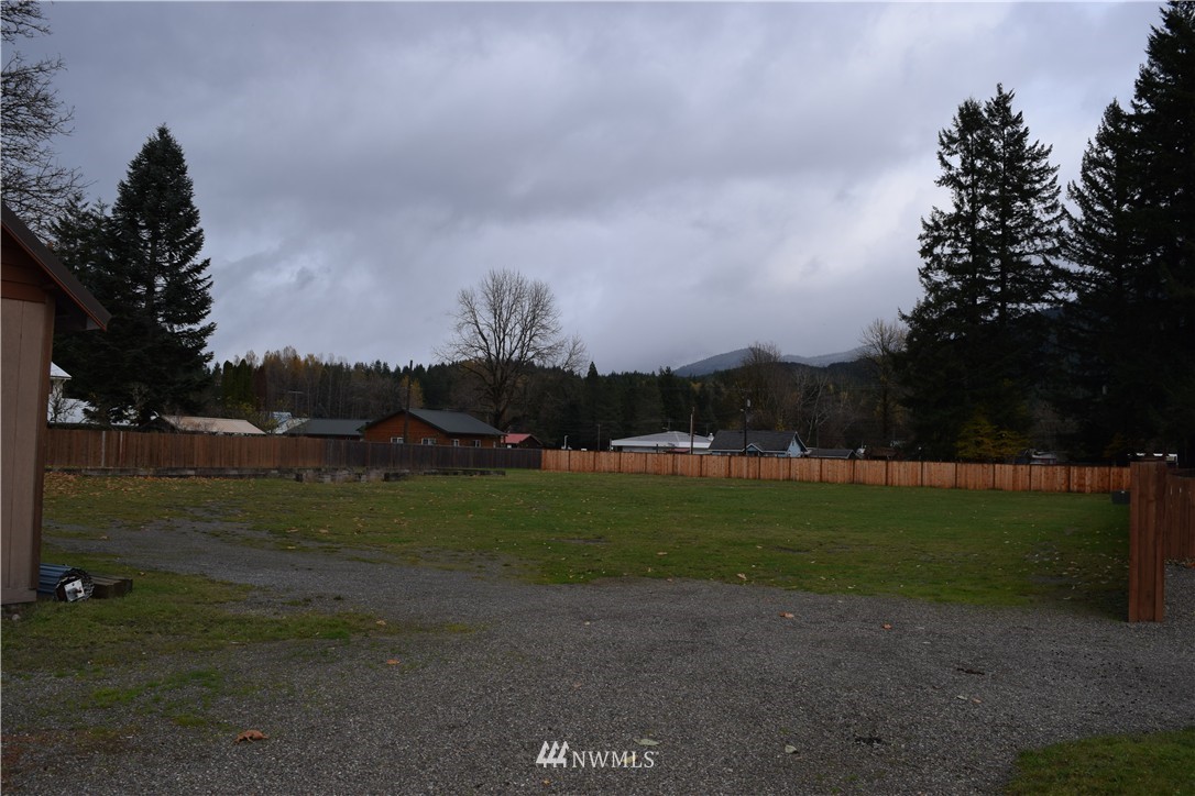110 Combs Road Packwood, WA 98361 - Photo 5 of 13 Gallery Image 5