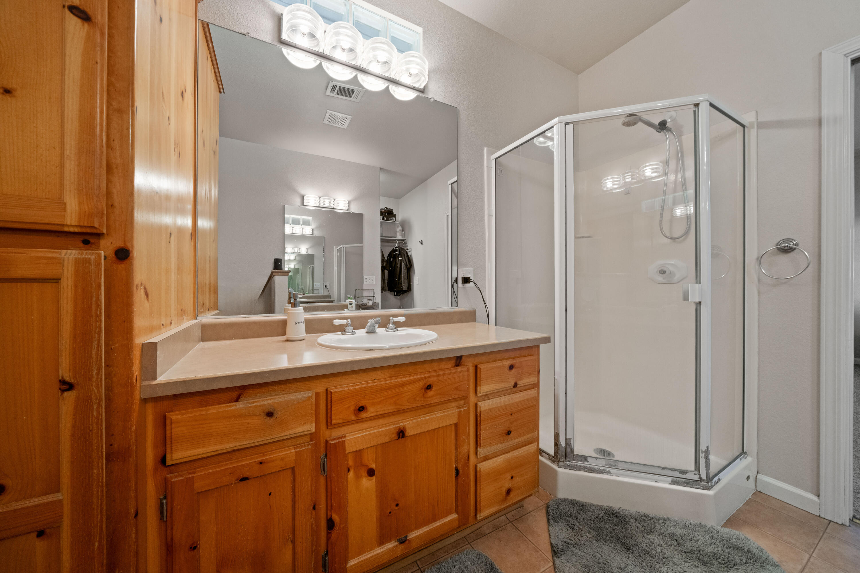 19845 Meadowview Road Red Bluff, CA 96080 - Photo 18 of 40 IMG-17