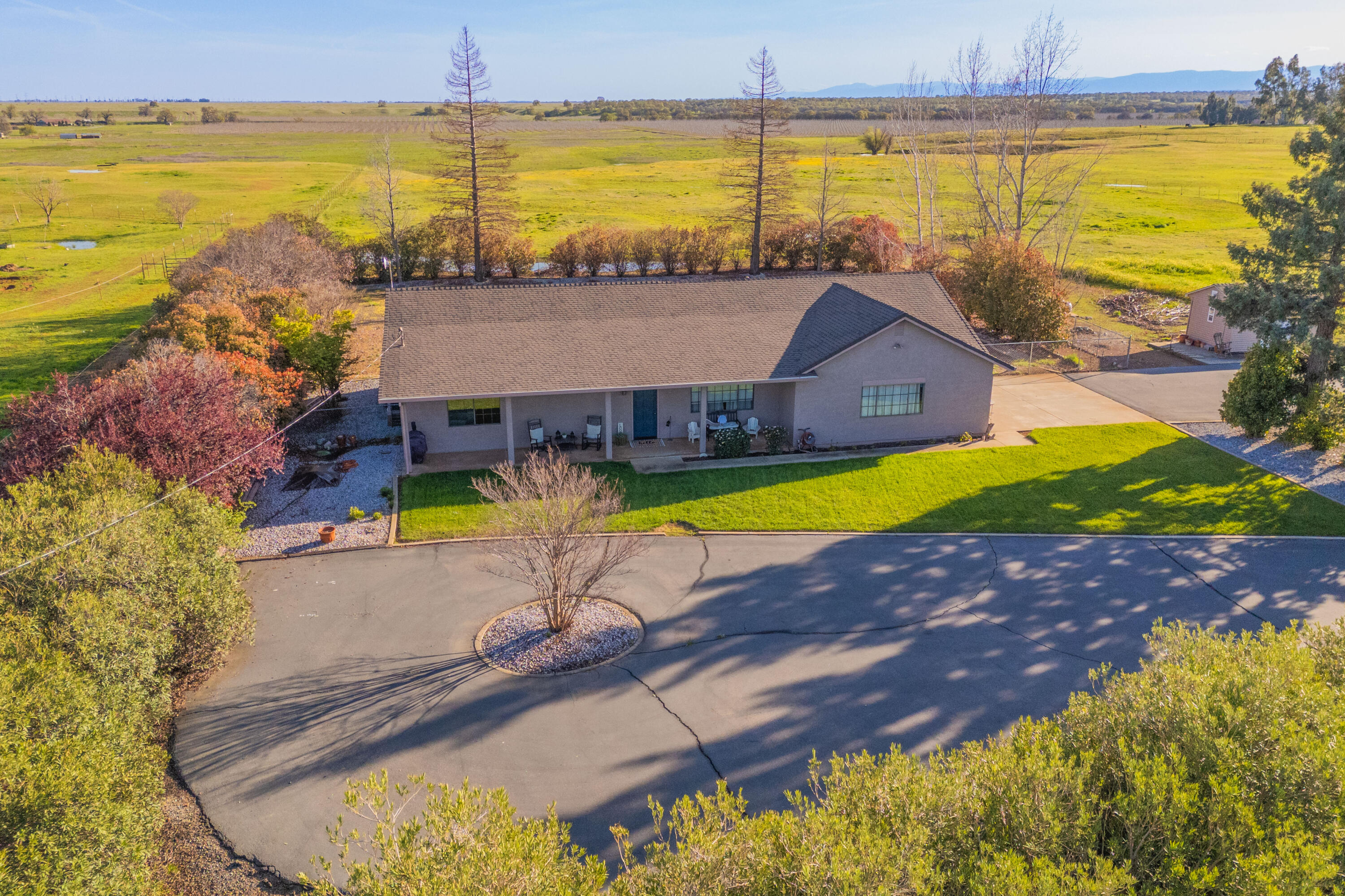 19845 Meadowview Road Red Bluff, CA 96080 - Photo 3 of 40 IMG-02