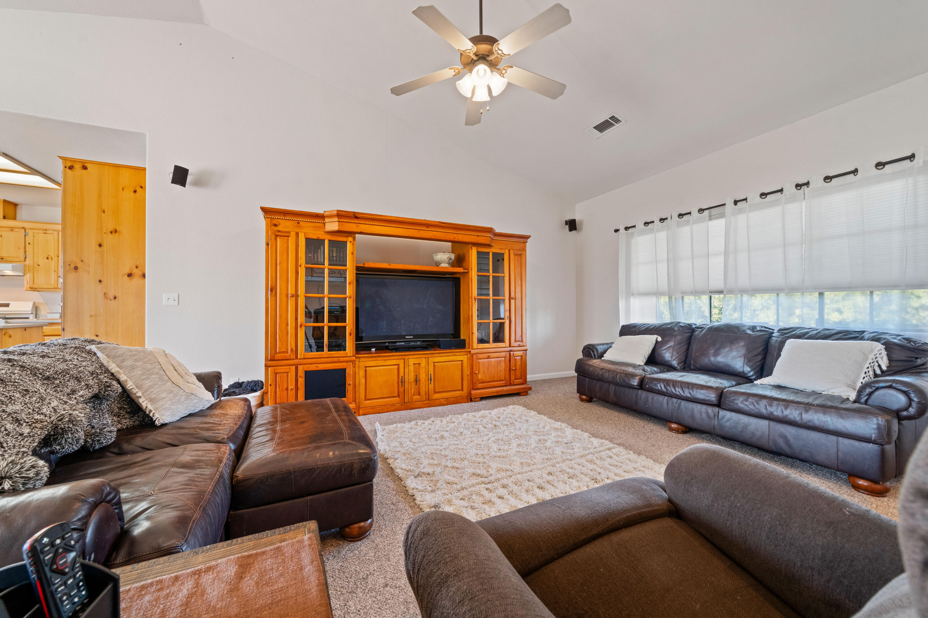 19845 Meadowview Road Red Bluff, CA 96080 - Photo 10 of 40 IMG-09