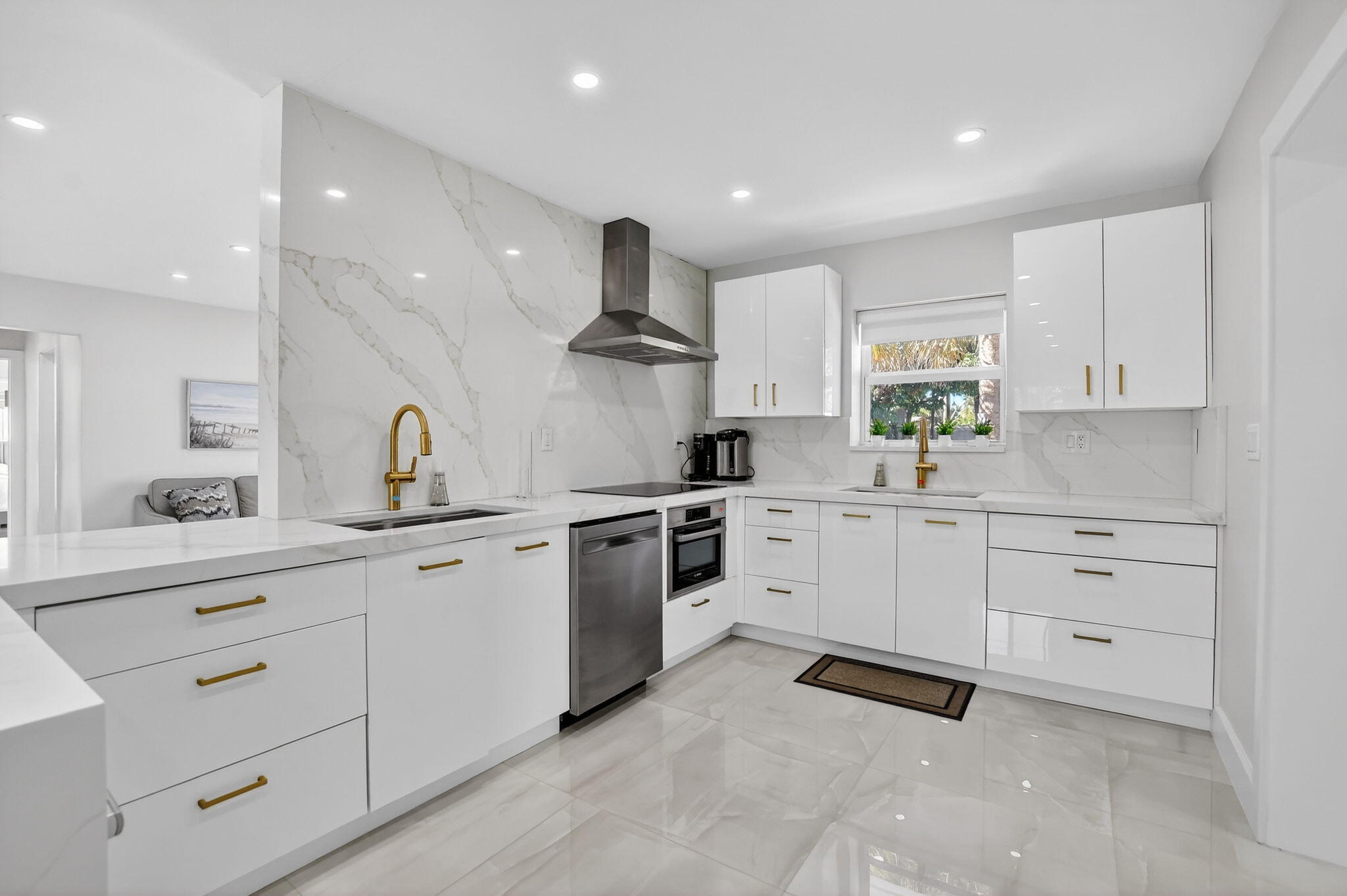 3751 Northeast 5th Avenue Boca Raton, FL 33431 - Photo 5 of 14 14-web-or-mls-DSC_2761