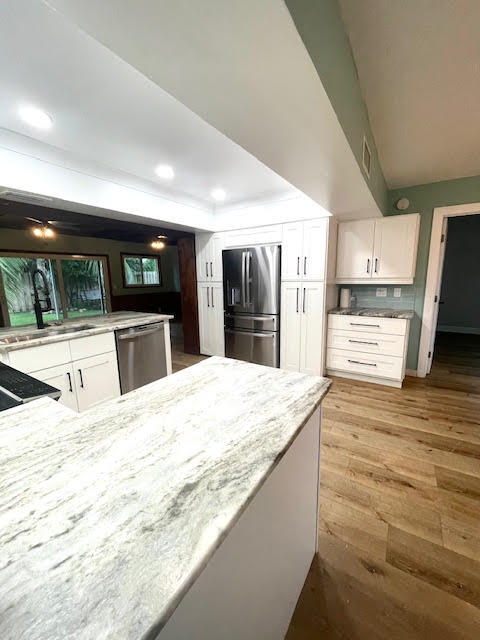 200 Lancaster Street Boca Raton, FL 33487 - Photo 4 of 43 200 Lancaster - Unfornished Pic 11