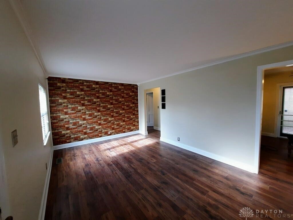 433 Lewiston Road Kettering, OH 45429 - Photo 3 of 28 Gallery Image 3