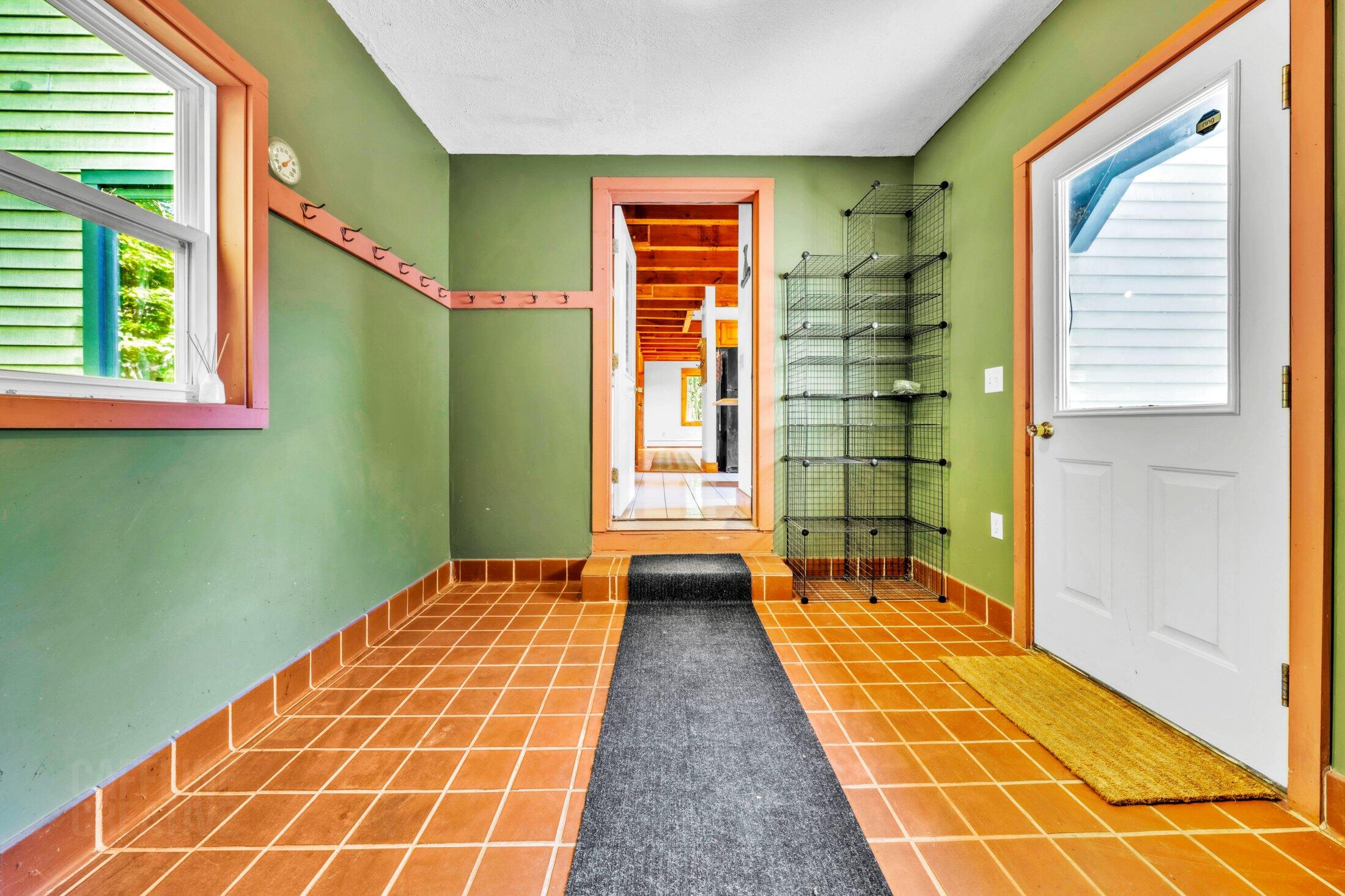 566 Pinkham Brook Road Durham, ME 04222 - Photo 12 of 48 Mudroom