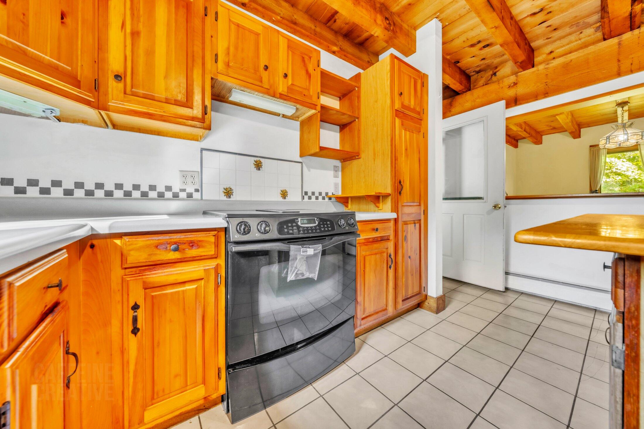 566 Pinkham Brook Road Durham, ME 04222 - Photo 16 of 48 Kitchen