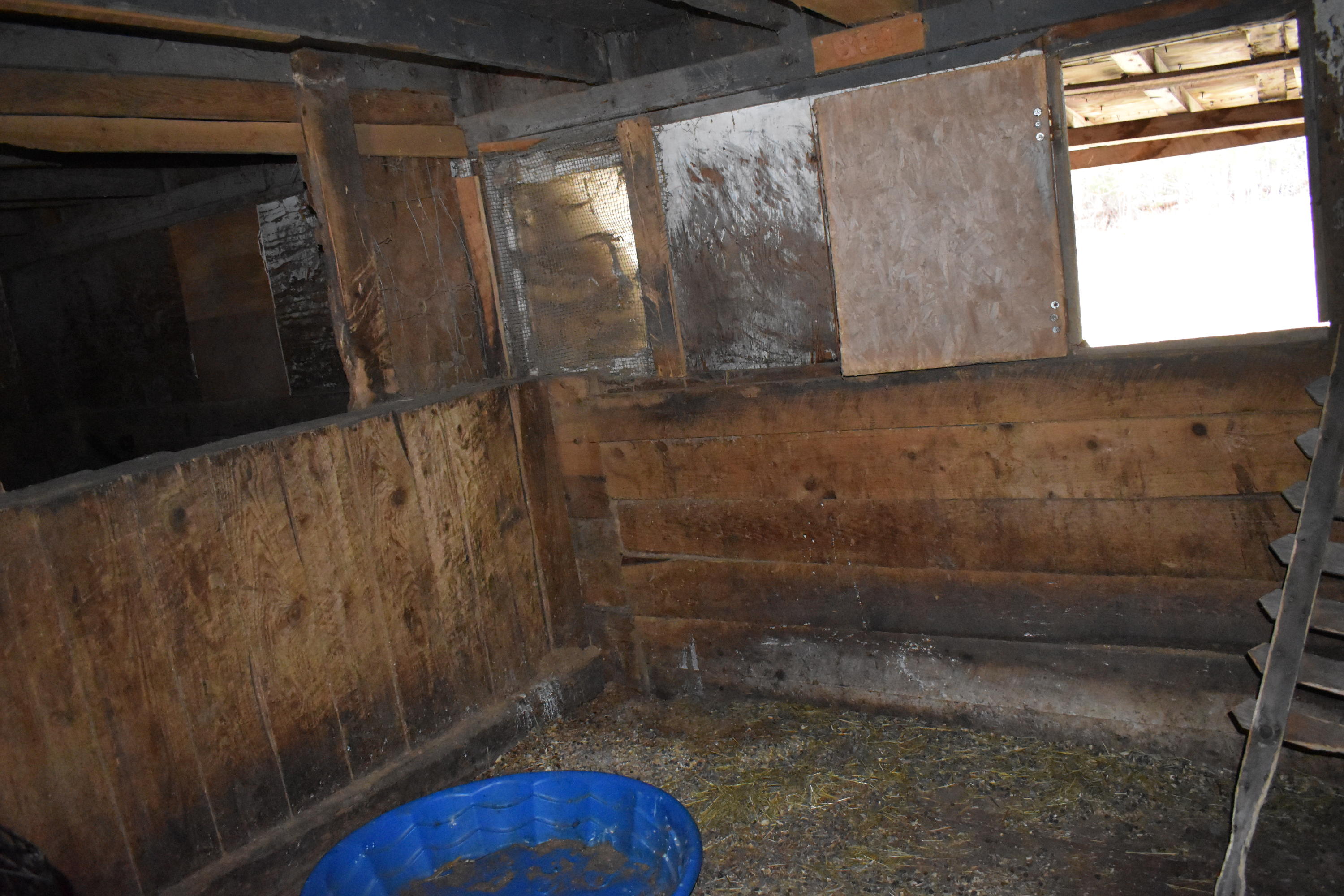 484 Winnecook Road Burnham, ME 04922 - Photo 17 of 20 stalls