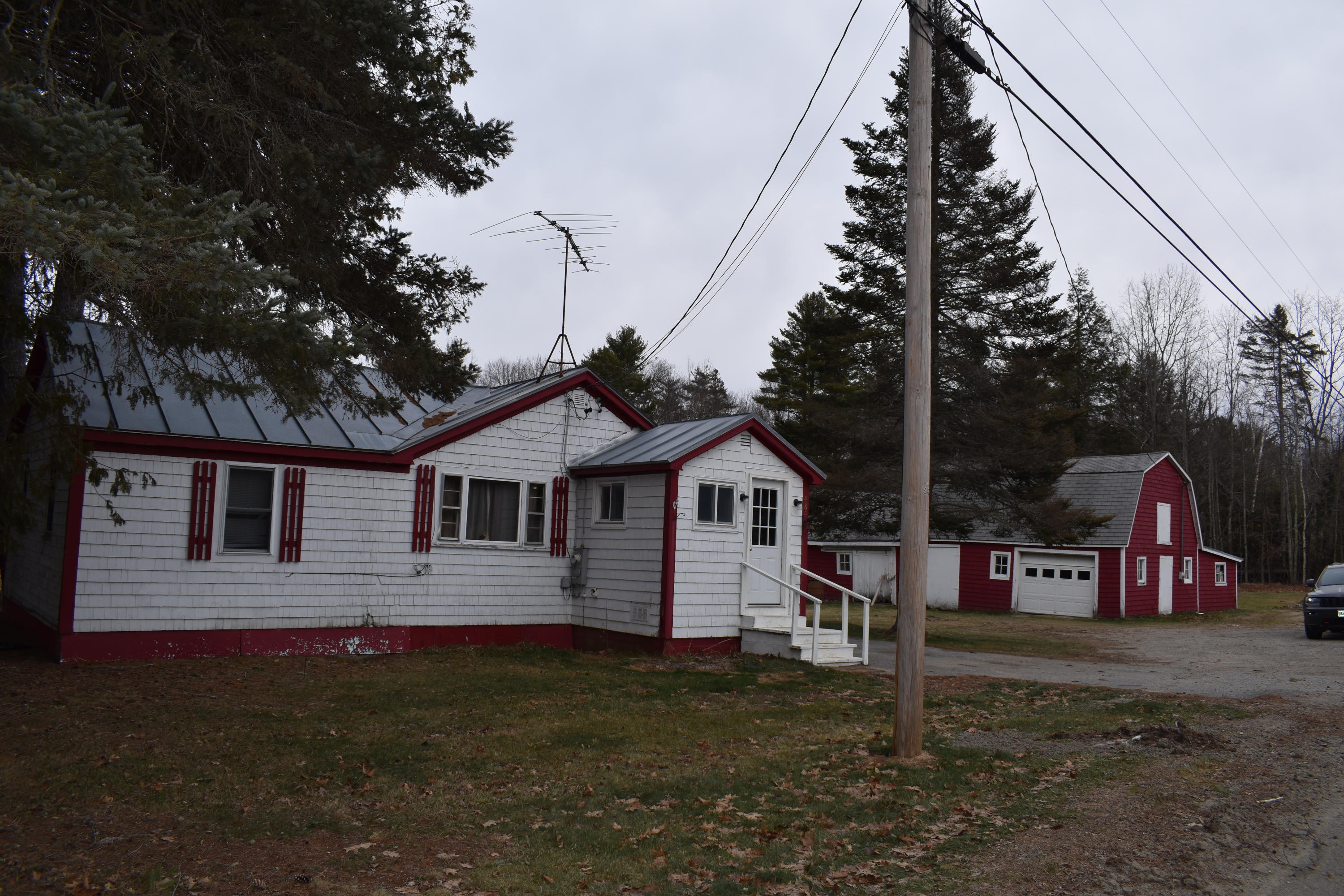 484 Winnecook Road Burnham, ME 04922 - Photo 2 of 20 DSC_0030