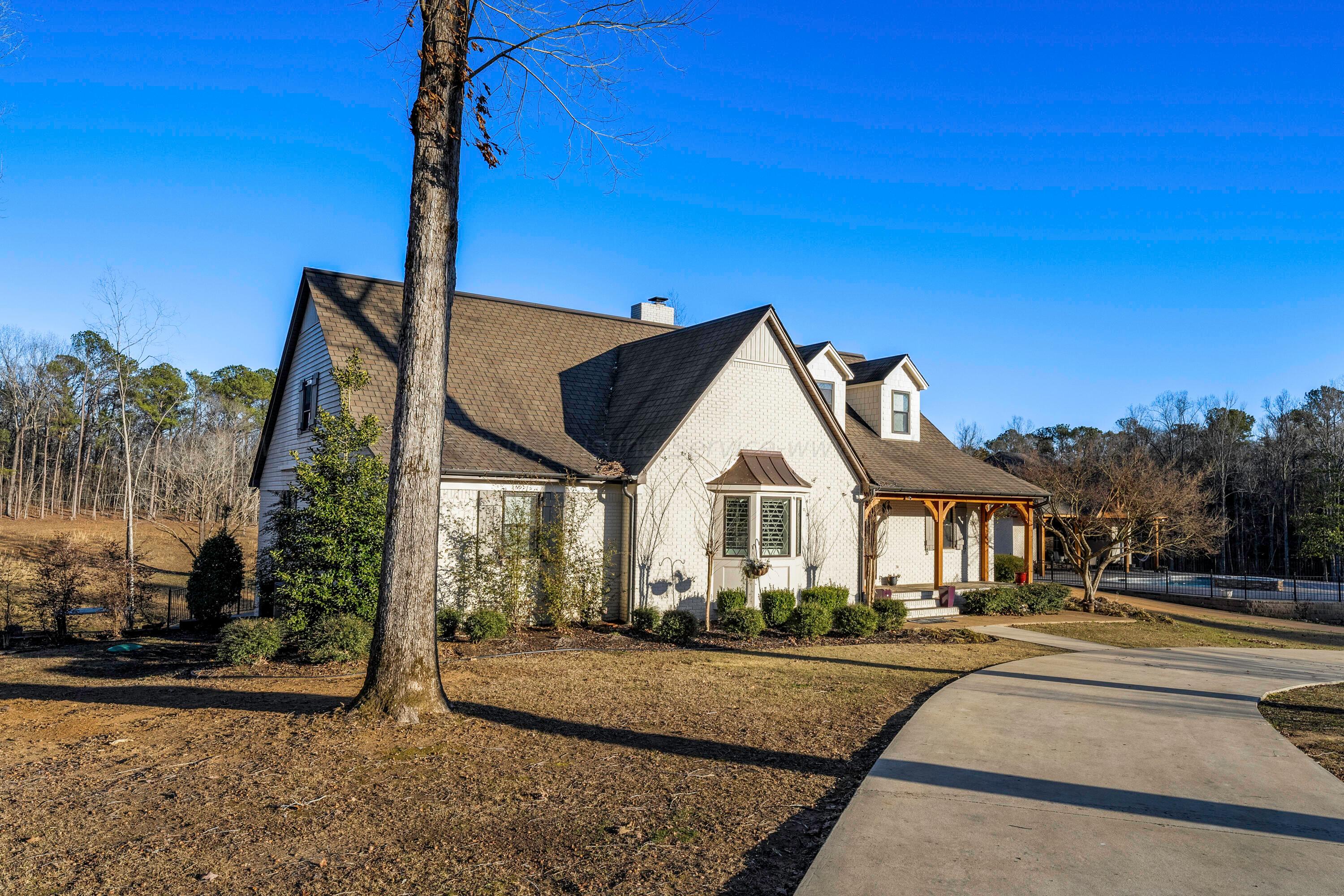 207 East Ridgewood Road Jasper, AL 35504 - Photo 2 of 41 Gallery Image 2