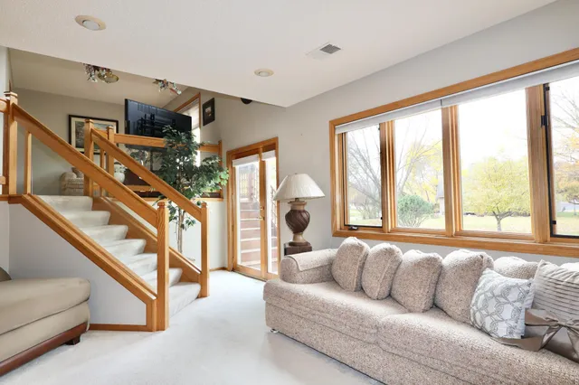 $575,000 | 5415 Teakwood Lane North, Plymouth, MN 55442