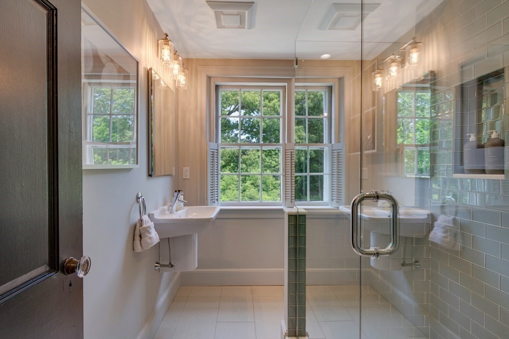 35 Sandy Pond Road Lincoln, MA 01773 - Photo 24 of 40 a workspace with table and chair