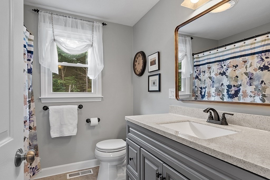 8 Hammond Farm Road Haverhill, MA 01832 - Photo 30 of 41 Gallery Image 30