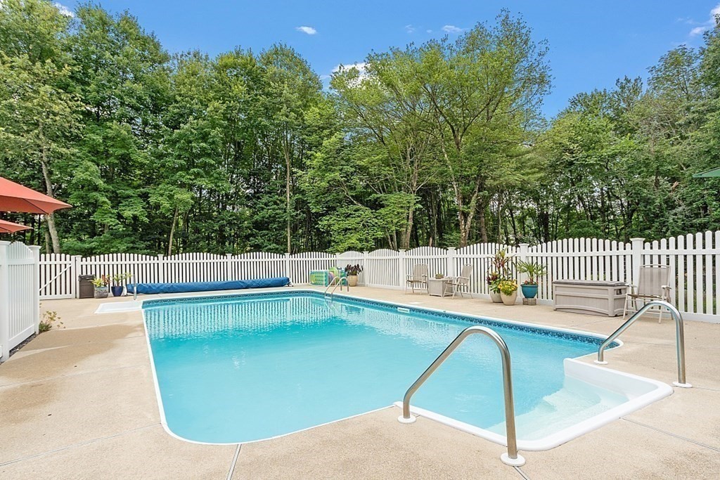 8 Hammond Farm Road Haverhill, MA 01832 - Photo 7 of 41 Gallery Image 7