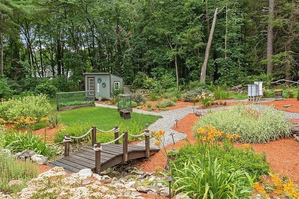 8 Hammond Farm Road Haverhill, MA 01832 - Photo 10 of 41 Gallery Image 10