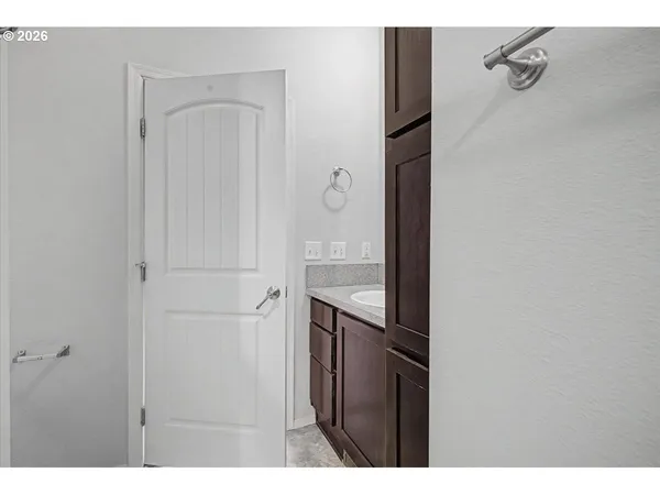 $385,000 | 15 North Hillside Drive, Otis, OR 97368