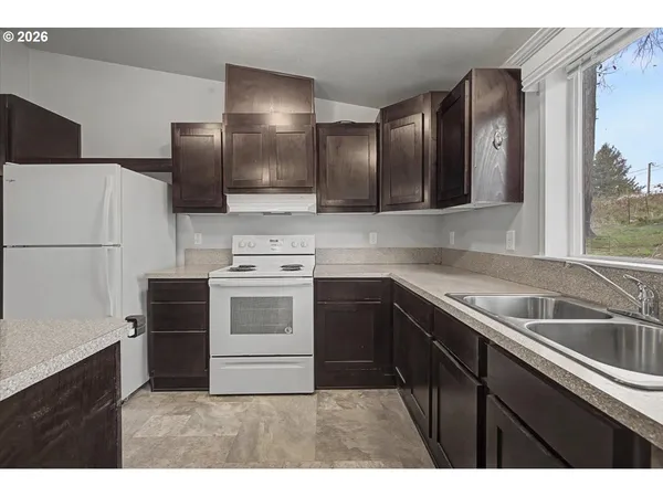 $385,000 | 15 North Hillside Drive, Otis, OR 97368