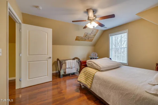 $799,900 | 113 Ridgecrest Drive, Elizabethton, TN 37643