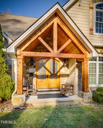 $799,900 | 113 Ridgecrest Drive, Elizabethton, TN 37643