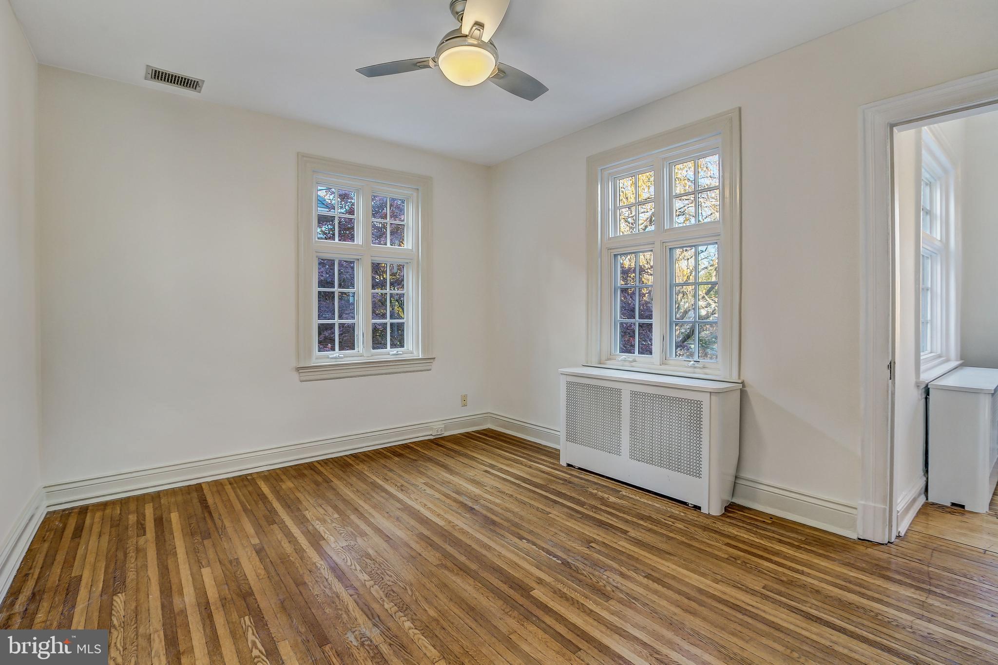 3233 Klingle Road Northwest Washington, DC 20008 - Photo 17 of 29