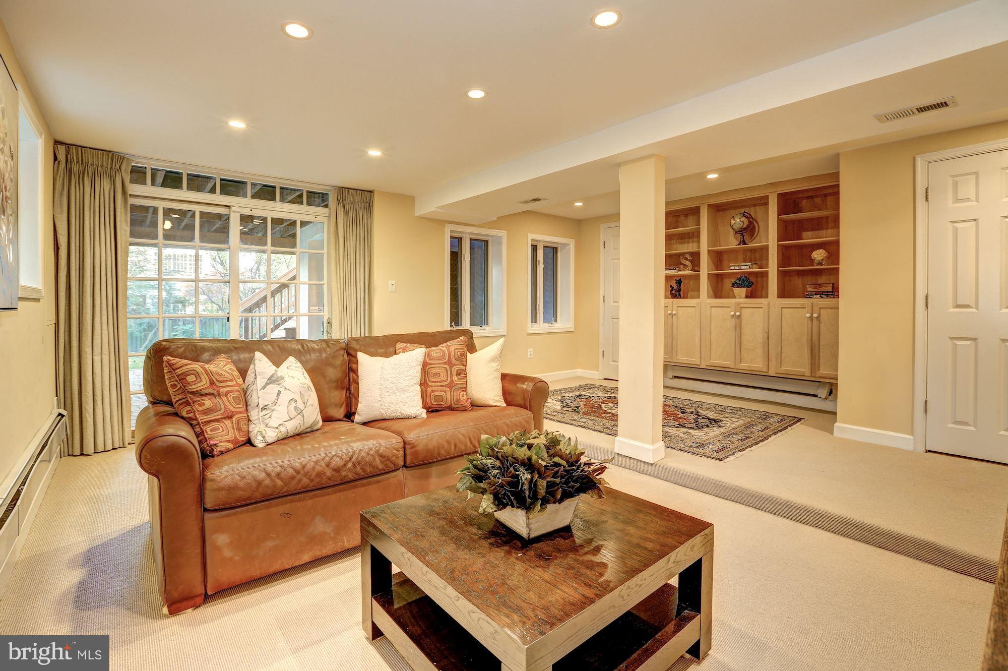 3233 Klingle Road Northwest Washington, DC 20008 - Photo 24 of 29